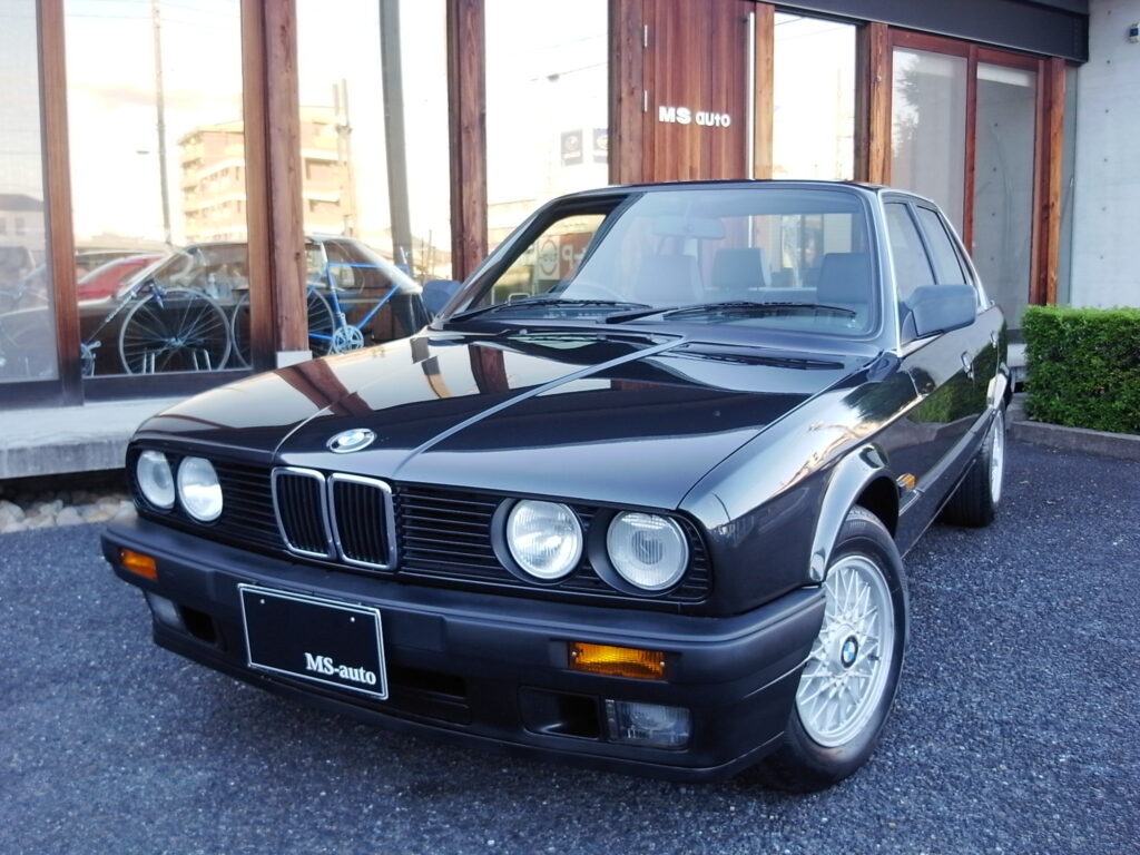 BMW320i ワンオーナーディーラー車
